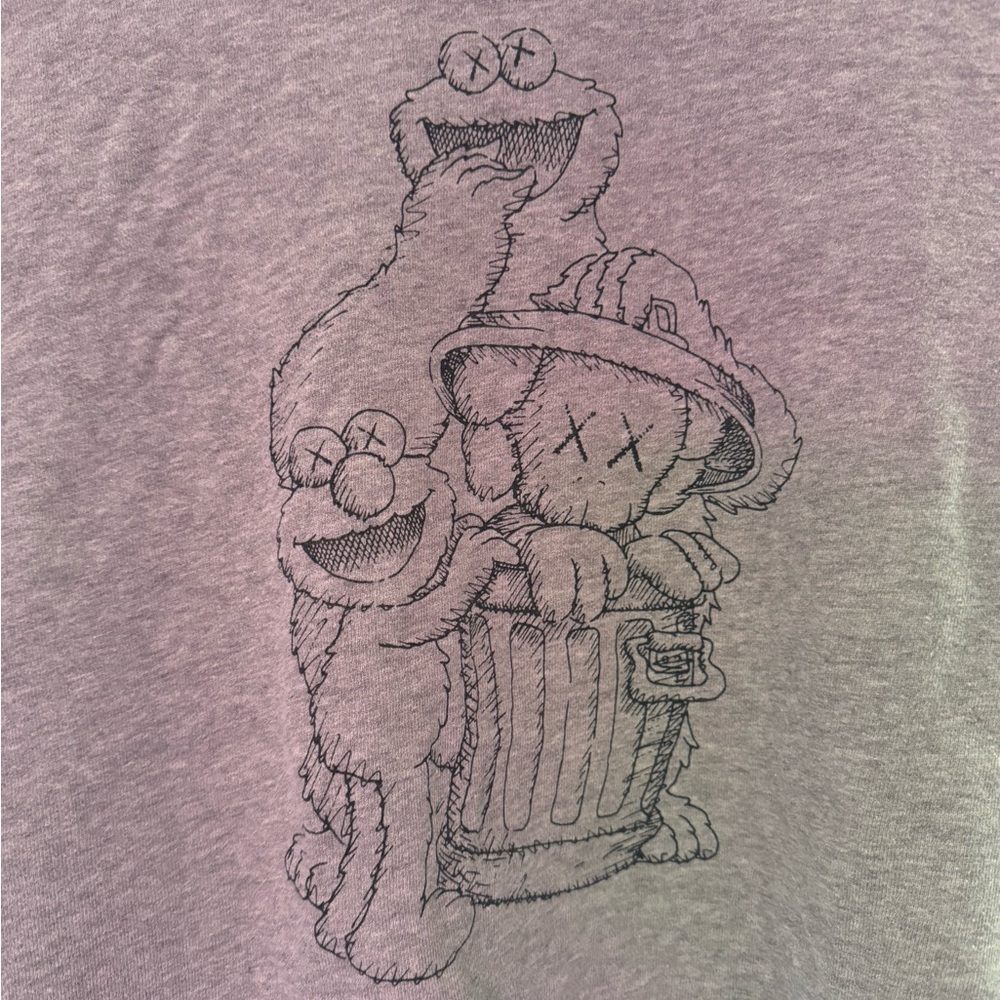 Kaws x uniqlo Sesame Street Gray crewneck